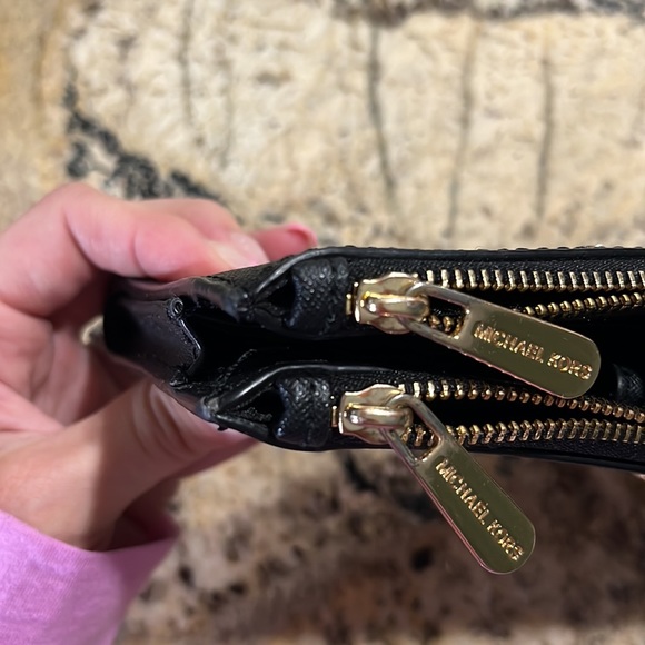 Michael Kors Clutch Wristlet - Picture 13 of 15